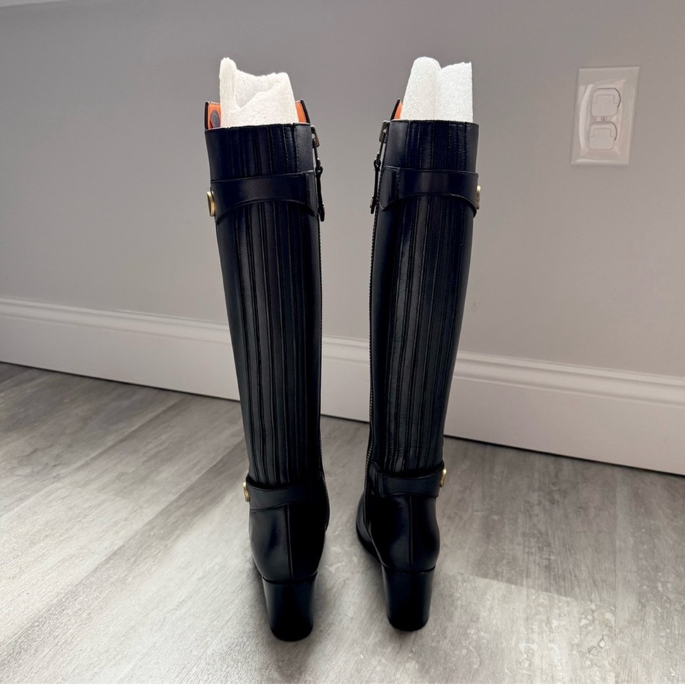 Women's Black Leather Knee-High Heeled Boots - Picture 6 of 9